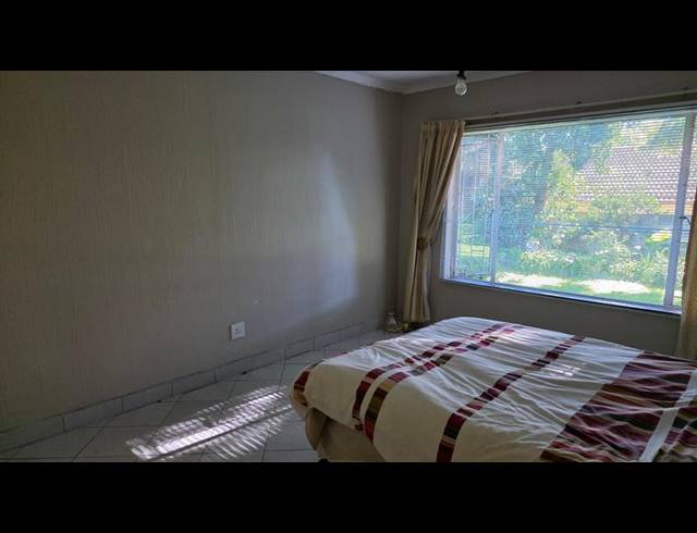 4 BEDROOM HOUSE FOR SALE IN STRUBENSVALLEI